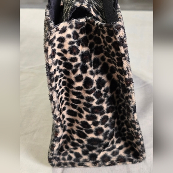 Kate Spade New York Leopard Print Tote Bag - Picture 13 of 16